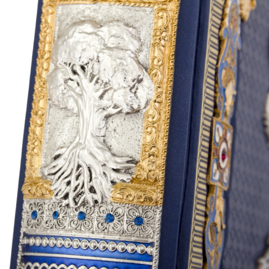 Подарункове видання «Родинна книга» з позолоченим та посрібленим ювелірним декором з земалями