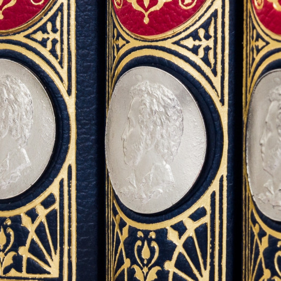  Подарункове видання зібрання творів О. С. Пушкіна в 3 т. із реплікою металевої посрібленої медалі з портретом поета