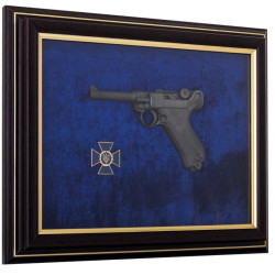 Сувенір "Пістолет Парабелум та емблема СБУ"