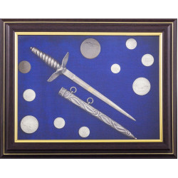 Композиція "Кортик та літаки" (посріблені репліки кортика, монет та медалей)