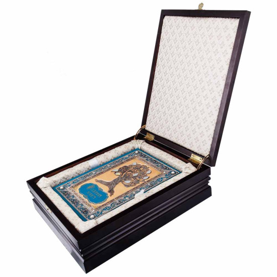 "Сімейна книга" з ювелірним срібним декором з інкрустацією дорогоцінним камінням