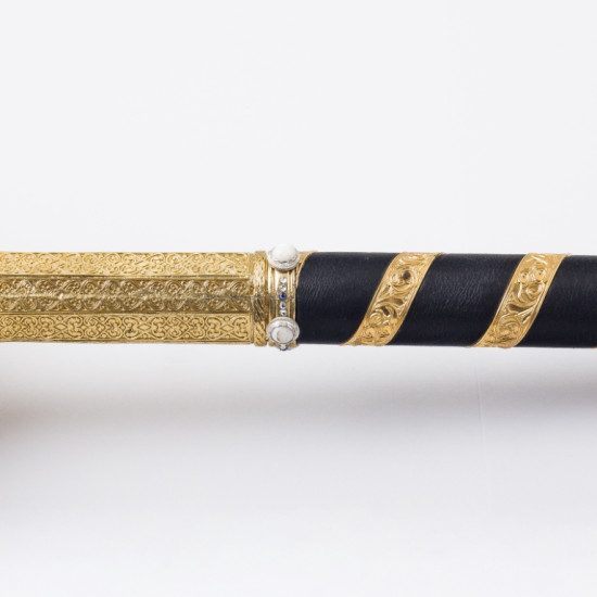Булава з ювелірним декором та інкрустацією дорогоцінним камінням у подарунковому футлярі