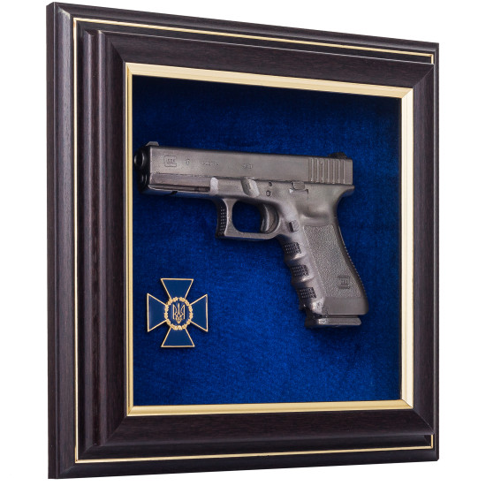 Сувенір "Пістолет Glock та емблема СБУ"