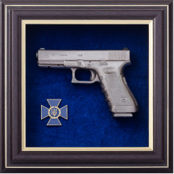 Сувенір "Пістолет Glock та емблема СБУ"
