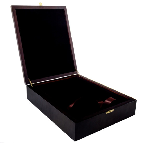 Подарункова дерев'яна коробка А4