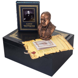 Подарункове видання книги "Фактор Черчилля" з портретом політика на металі і бюст Вінстона Черчилля у подарунковій коробці