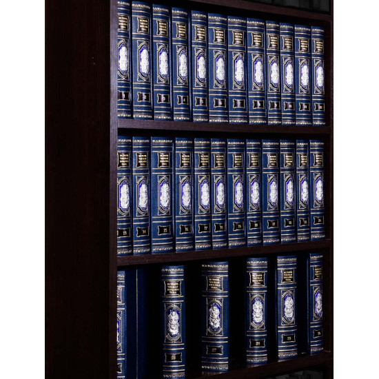  Історична бібліотека в 30 томах в шкірі з посрібненими накладками в емалях