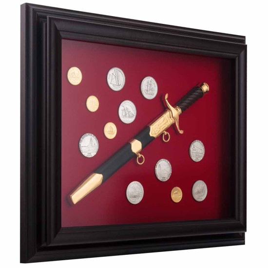 Подарунковий набір «Кортик та кораблі» з репліками кортика та колекційних монет.