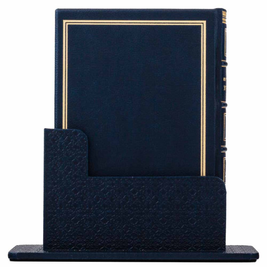   Подарункове видання книги "Конституція України" у футлярі