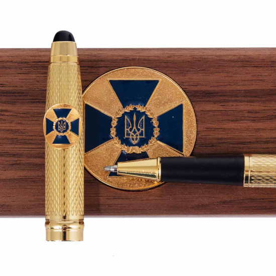 Подарунок "Ручка з мініатюрою емблеми СБУ" (ручка TENSO з ювелірною мініатюрою у дере'яному футлярі з металевою емблемою)