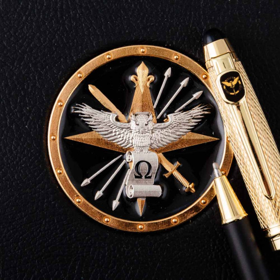 Подарунковий набір "Воєнна розвідка України". (Щоденник з ручкою TENSO з ювелірною мініатюрою)