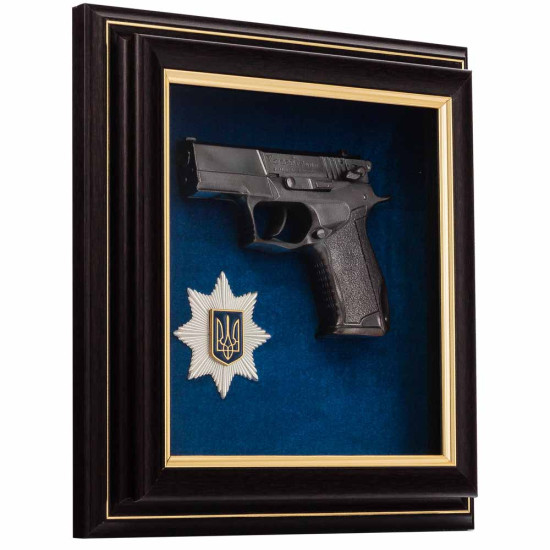 Сувенір "Пістолет Форт та знак Національної поліції України"