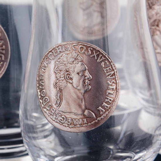 Подарунковий набір"Римські імператори"  з 6 келихів для віскі з посрібленими репліками античних монет