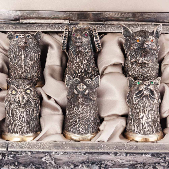 Подарунковий набір "Мисливський Трофей". Срібна скриня (невідомий автор) з ритонами від Ювелірного Дому Андрія Ковалика