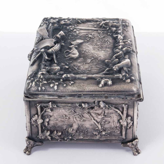 Подарунковий набір "Мисливський Трофей". Срібна скриня (невідомий автор) з ритонами від Ювелірного Дому Андрія Ковалика