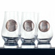 Подарунковий набір з 3-х келихів для віскі "Правителі Великої Британії" з посрібленими металевими репліками монет