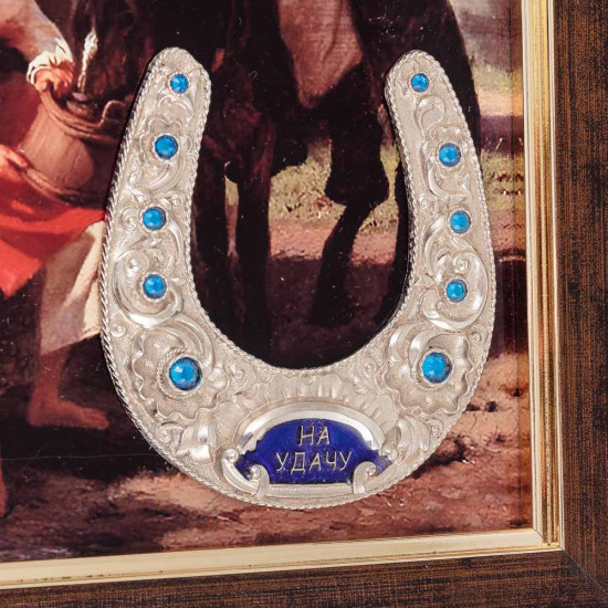 Подарункова композиція "На удачу: символ щастя на фоні ідилії кохання"