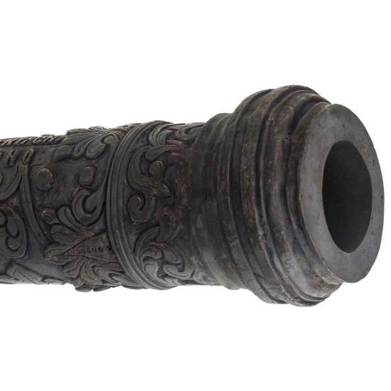 Історична композиція "Гармата на лафеті з левами"