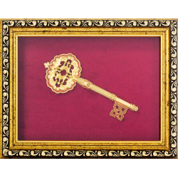 Подарунок "Ключ" (ювелірний виріб з позолотою та емалями)