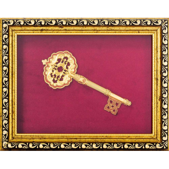 Подарунок "Ключ" (ювелірний виріб з позолотою та емалями)