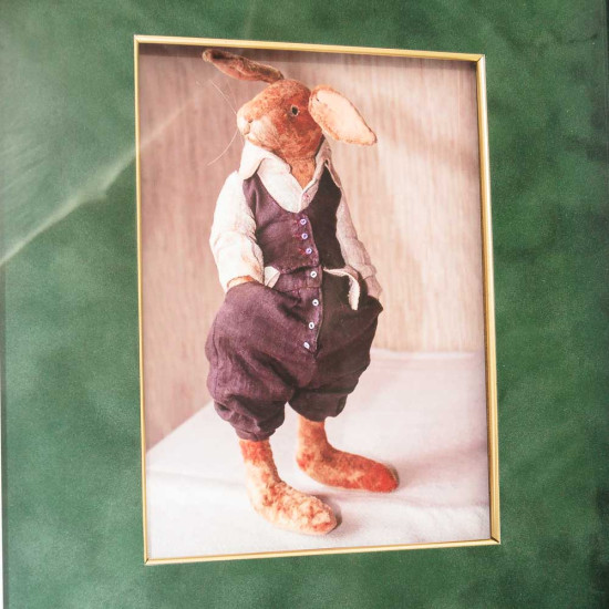 Композиція "Казковий кролик з колекцією монет"