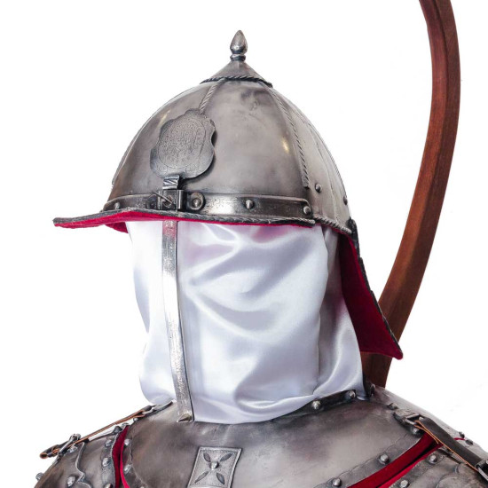 Обладунки польського крилатого гусара на постаменті. Історична реконструкція (метал, сріблення, позолота)