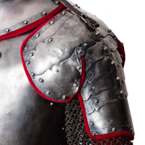 Обладунки польського крилатого гусара на постаменті. Історична реконструкція (метал, сріблення, позолота)