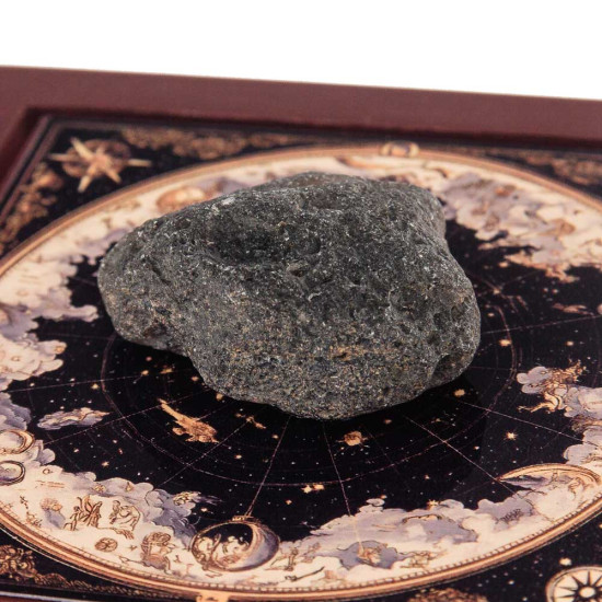 Подарунок "Частка Всесвіту". Справжній метеорит у дизайнерському футлярі