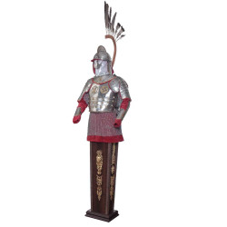 Обладунки польського крилатого гусара на постаменті. Історична реконструкція (метал, сріблення, позолота)