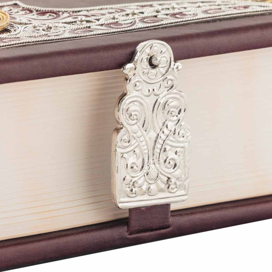 Подарункове видання Святого Євангелія (мідь, сріблення, позолота, емалі)