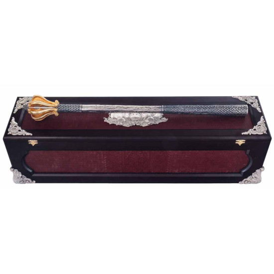 Пернач Олександра Якубовича у подарунковому футлярі