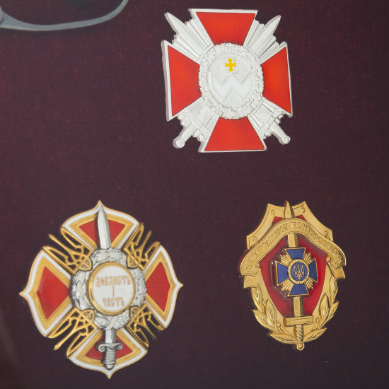 Сувенір "Пістолет Макарова та нагороди"