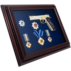 Сувенір "Пістолет Форт з нагородами"