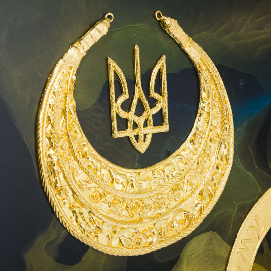 Авторське панно "Легенда "Україна" з копією Скіфської пекторалі. (Номінант Luxembourg Art Prize 2024), (позолота, сріблення, живопис)