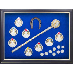 Подарунок "Гетьманська Україна" з історичною реконструкцією булави та металевими медалями з портретами гетьманів (сріблення, позолота, емалі)