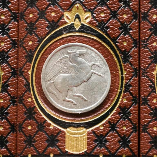 Подарункове видання "Бібліотека всесвітньої літератури" у 30 томах з посрібненою емблемою