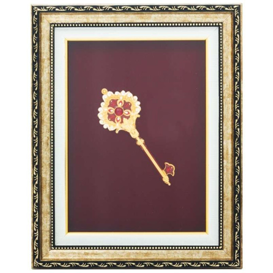 Подарунок "Ключ" (ювелірний виріб з позолотою, емалями та камінням)