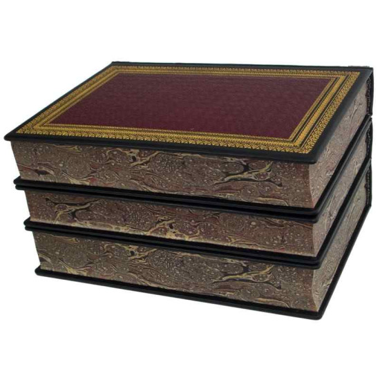 Подарункове видання "Історія одягу, озброєння та начиння" Герман Вейс в 3-х томах у шкіряному футлярі з срібленням та емалями 