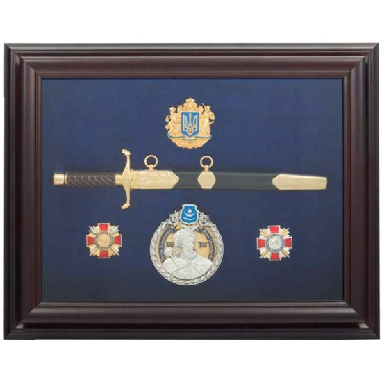 Історичний подарунок "Кортик з нагородами" (метал, позолота, сріблення, емалі)