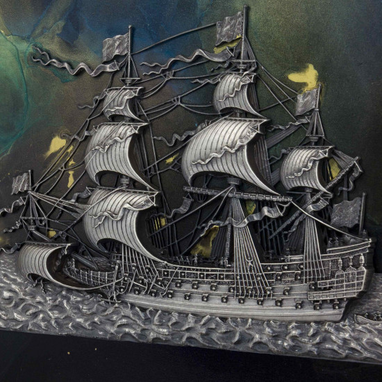 Картина-оберіг "Парусник "Надія" з металевим посрібленим кораблем ювелірної роботи та зірками з каміння Сваровські. (Номінант Luxembourg Art Prize 2024)