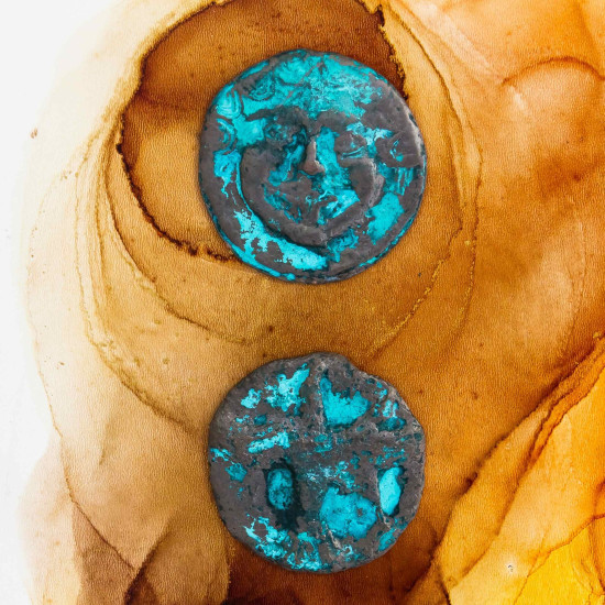 Авторське панно "Чоловіче побратимство" з позолоченими скіфами та копією рідкісної монети. (Номінант Luxembourg Art Prize 2024)